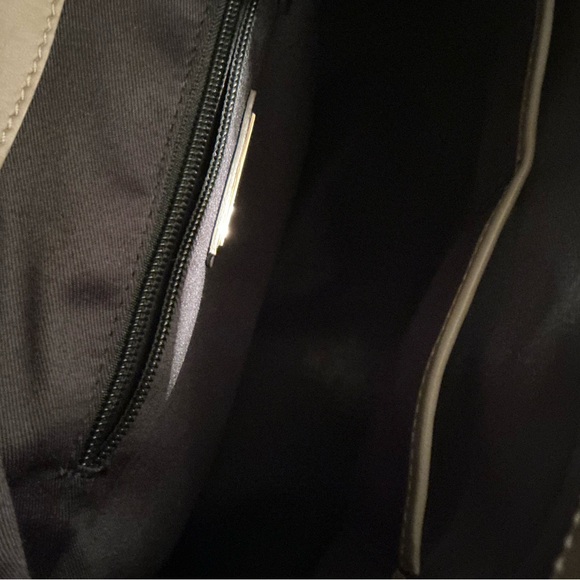 A. BELUCCI WOMENS QUILTED SHOULDER BAG TAUPE - Picture 6 of 7